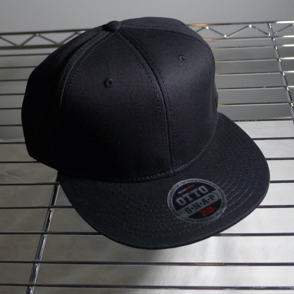 Black 5 panel Otto SnapBack hat cap